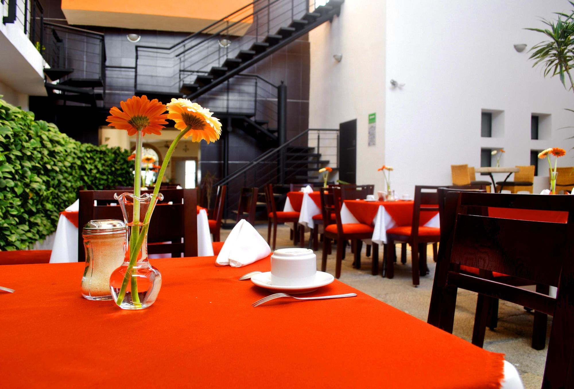 Hotel Real San Juan Морелия Екстериор снимка