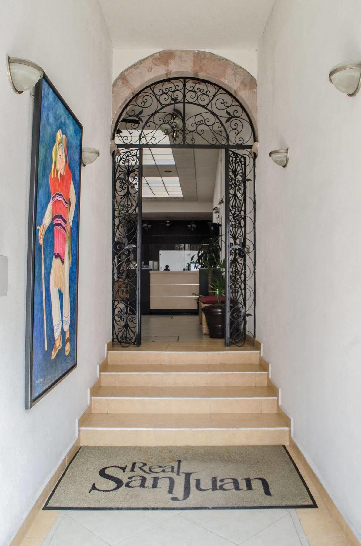 Hotel Real San Juan Морелия Екстериор снимка